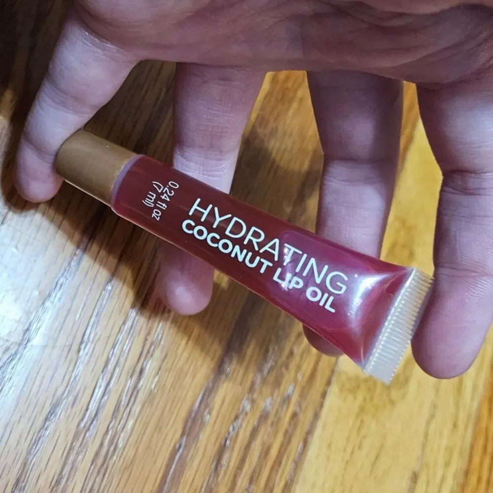 LOT Burt's Bees Coconut Pear Lip Balm Pinch of Suga Lip Scrub Coconut Lip Oil +1